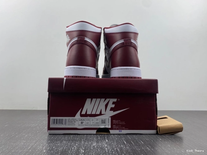 Kicked Out Shoe Store High Red OG Air DZ5485-160 1 Team Jordan 0807